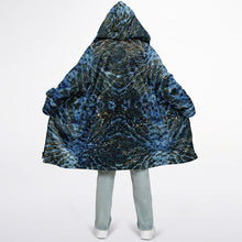 Wet Cheetah Blanket Cloak in Blue