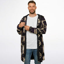 Eminence Trap Blanket Cloak