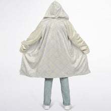 Diamond Enterprise Blanket Cloak in White Glare